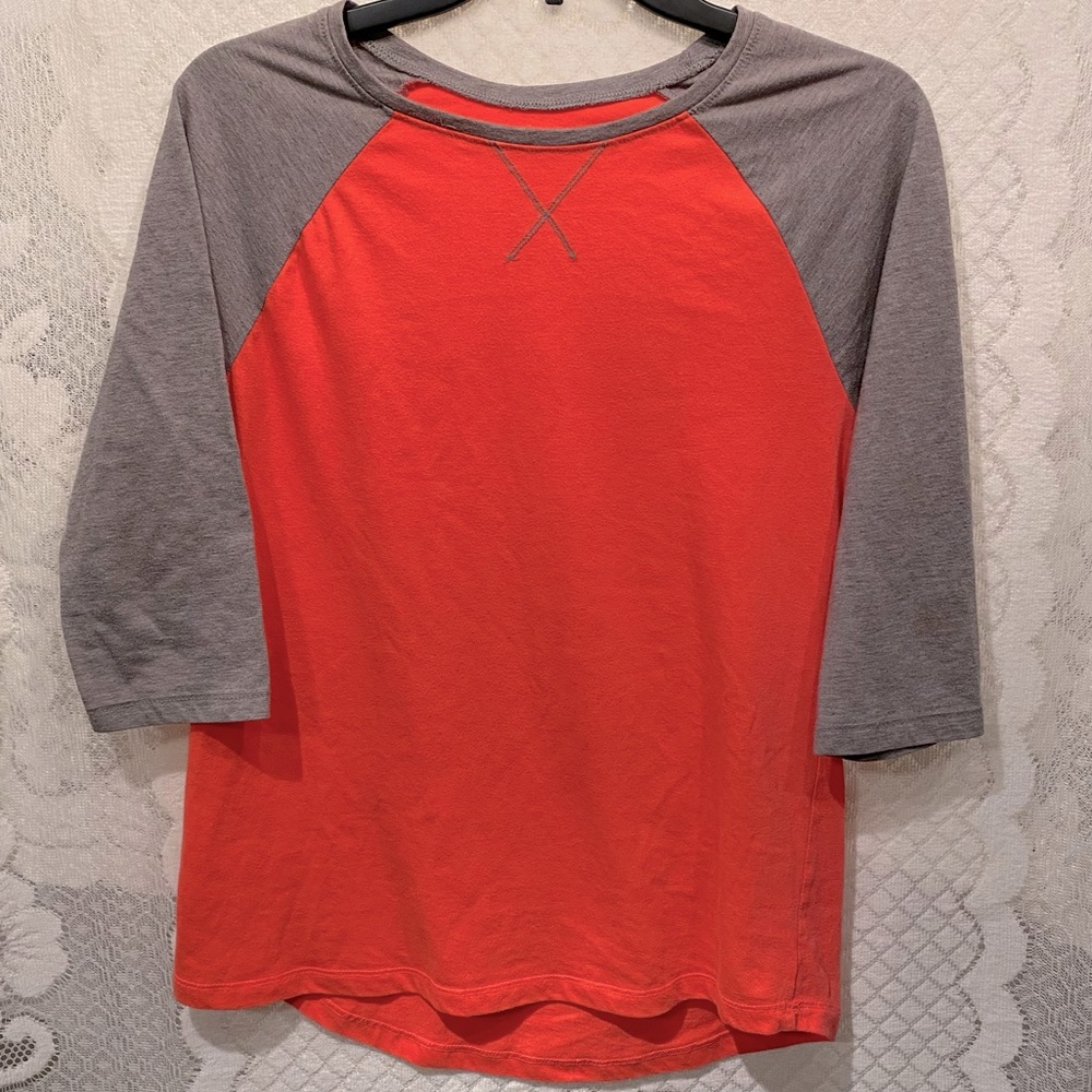 Women’s shirt